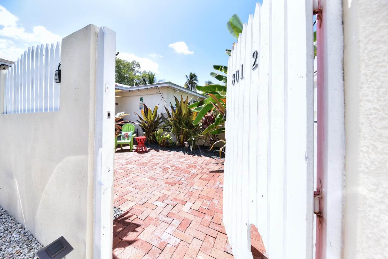 801 Waddell Avenue - Photo 1