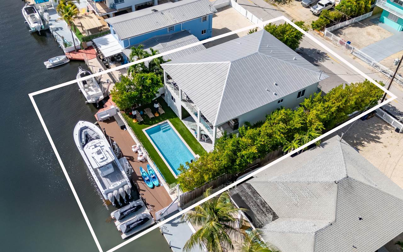 821 Bonito Lane - Photo 1