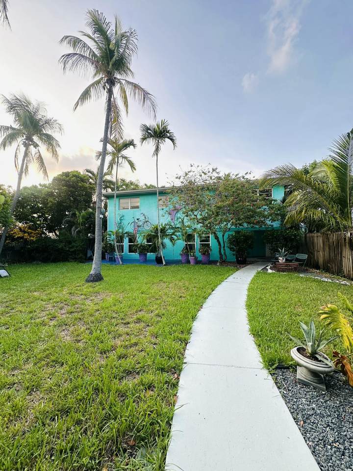 726 Eaton Street - Photo 1