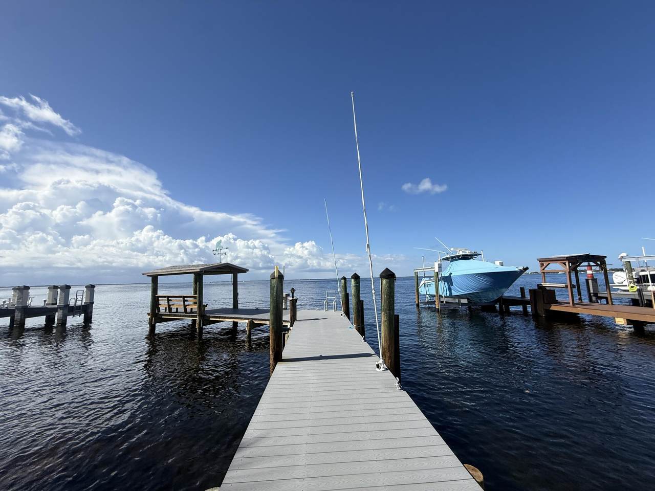 https://bt-photos.global.ssl.fastly.net/flkeys/1280_boomver_1_616303-2.jpg