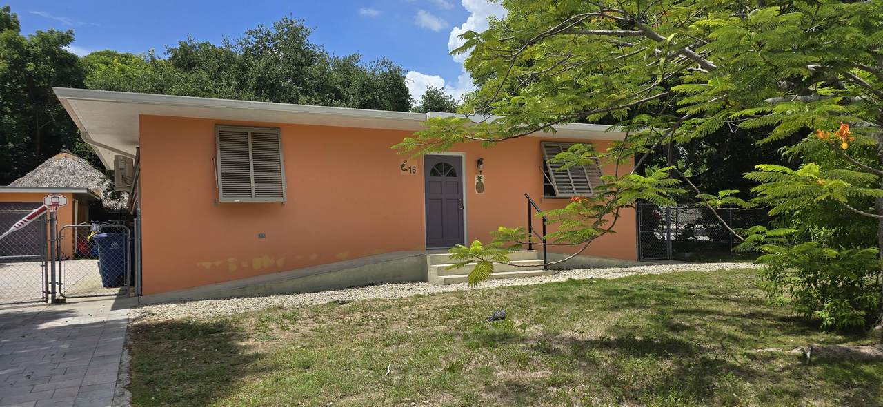 16 Pompano Avenue - Photo 1