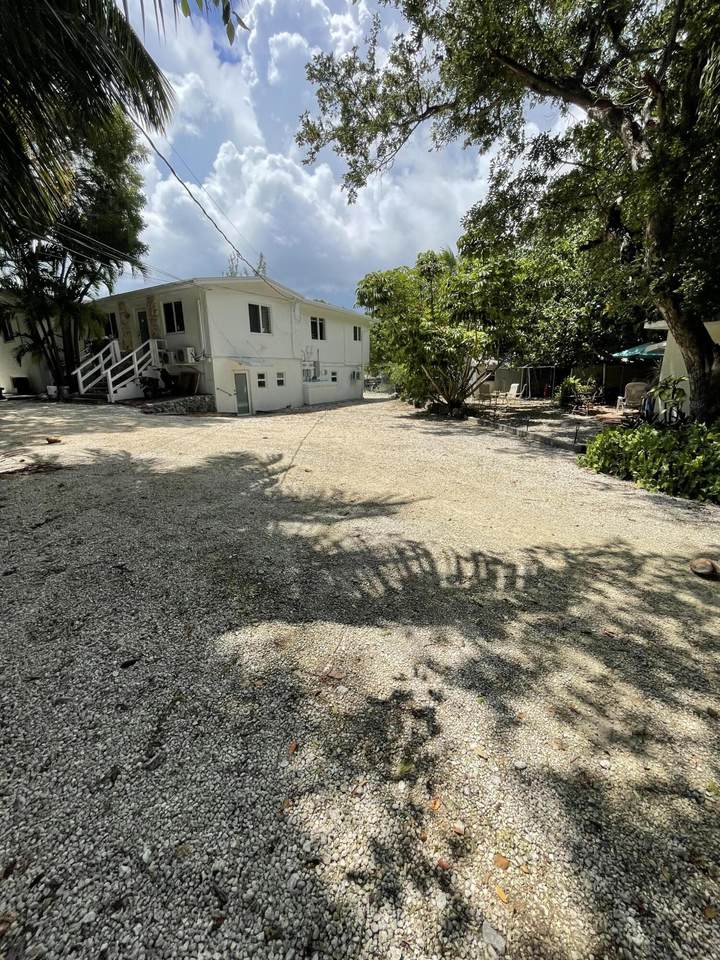 7 Sunset Road - Photo 1