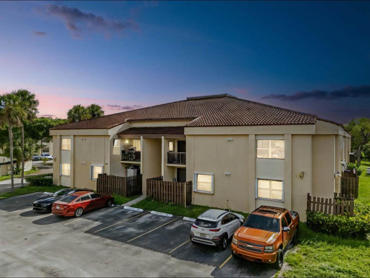 660 Park Drive - Photo 1
