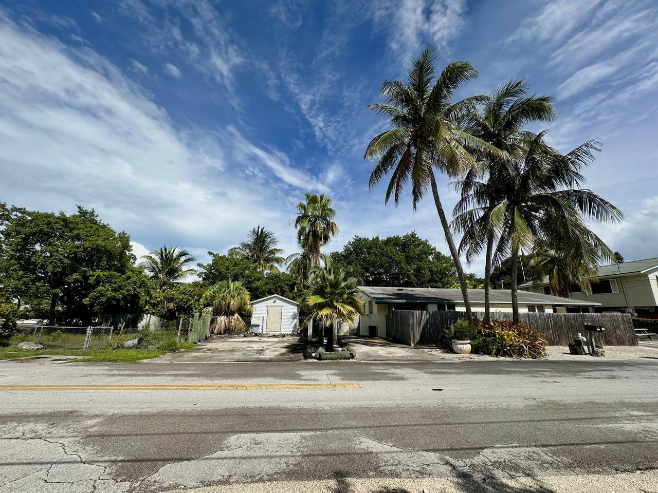https://bt-photos.global.ssl.fastly.net/flkeys/1280_boomver_1_616478-2.jpg