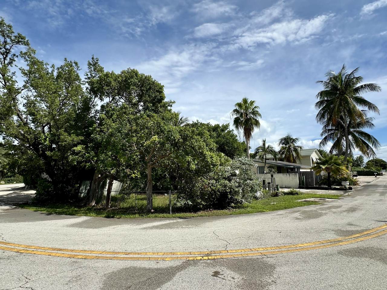 https://bt-photos.global.ssl.fastly.net/flkeys/1280_boomver_1_616478-2.jpg