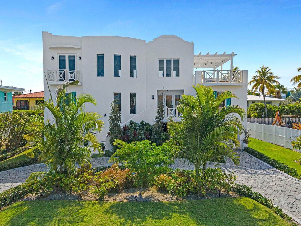 317 Seaview Circle - Photo 1