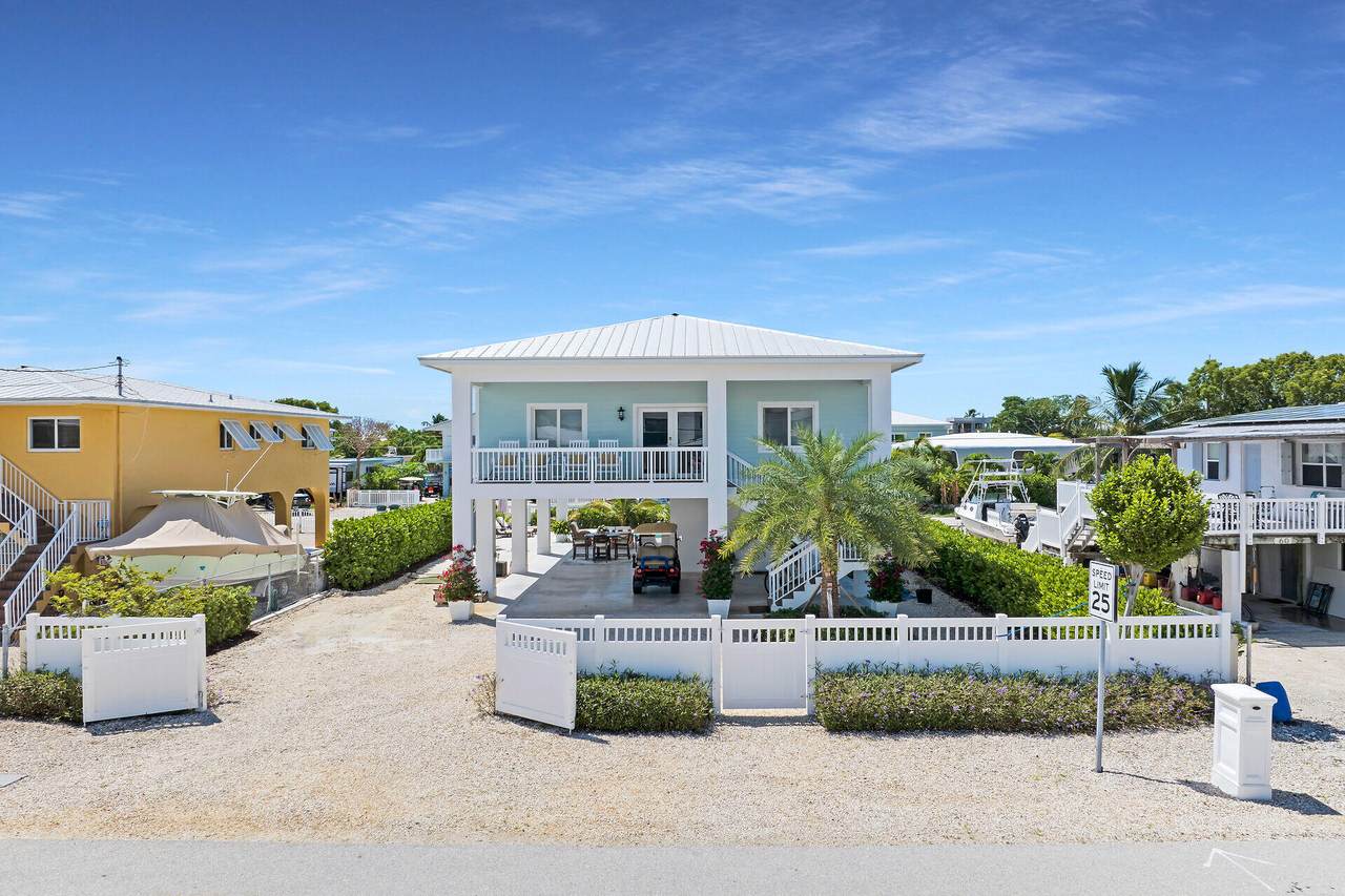 162 Marina Avenue - Photo 1