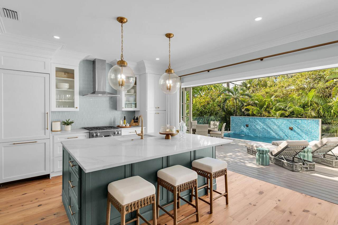 1522 Georgia Street - Photo 1