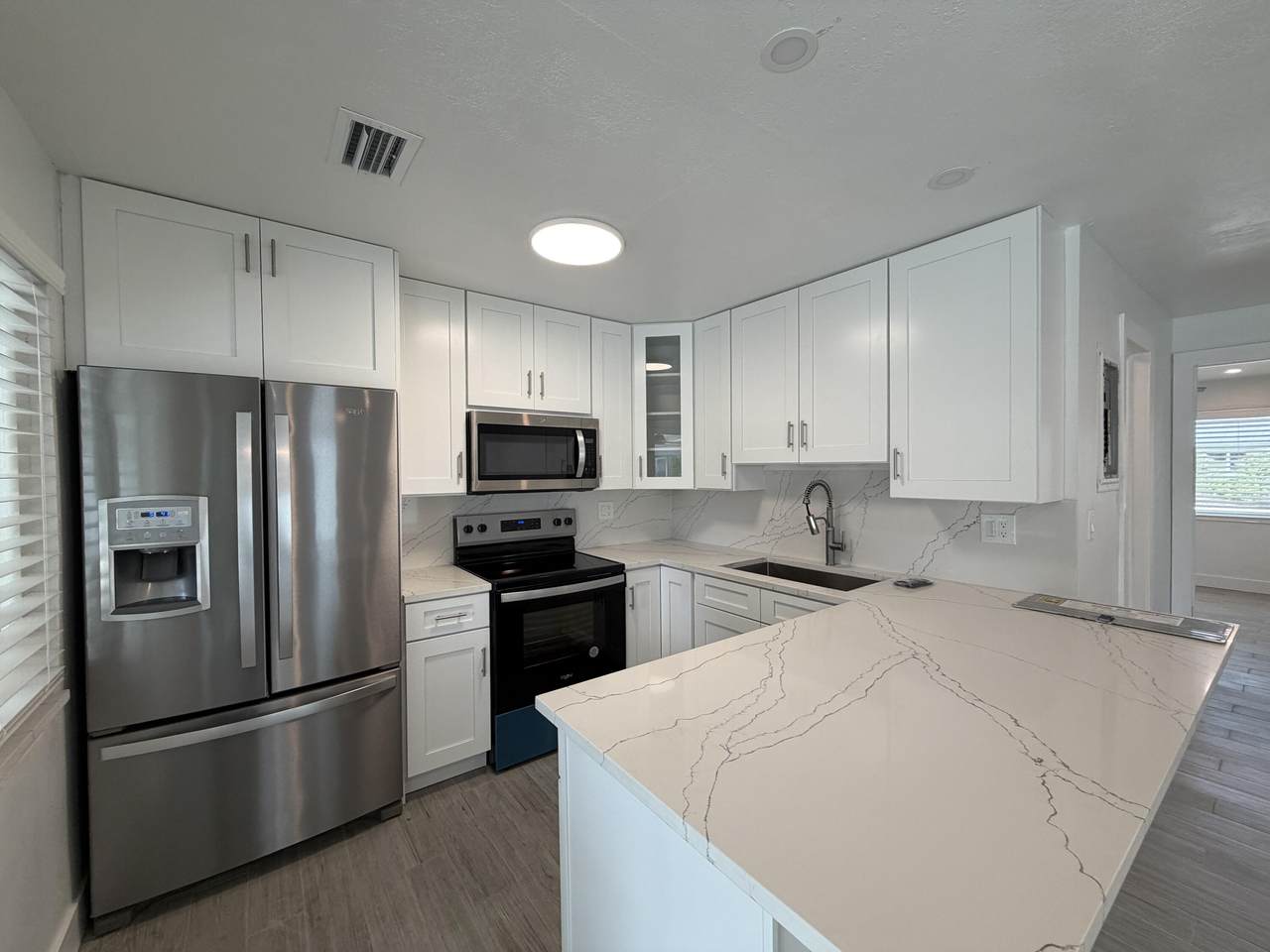 29656 Constitution Avenue - Photo 1