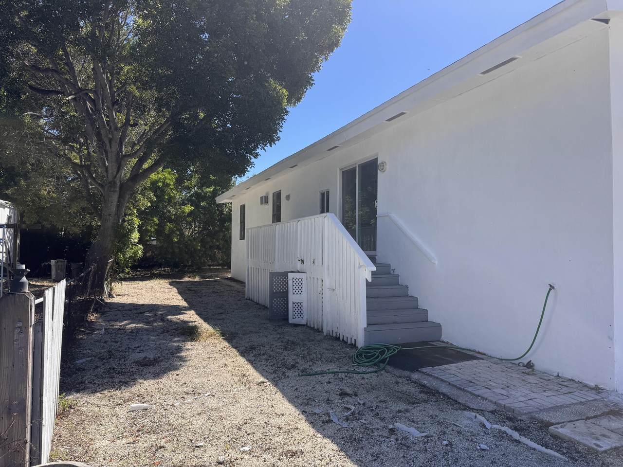 969 Plantation Rd Road - Photo 1