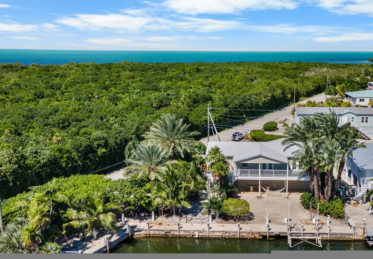 99 Bruce Court - Photo 1