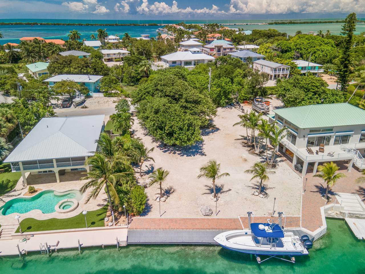 219 Seaview Drive - Photo 1