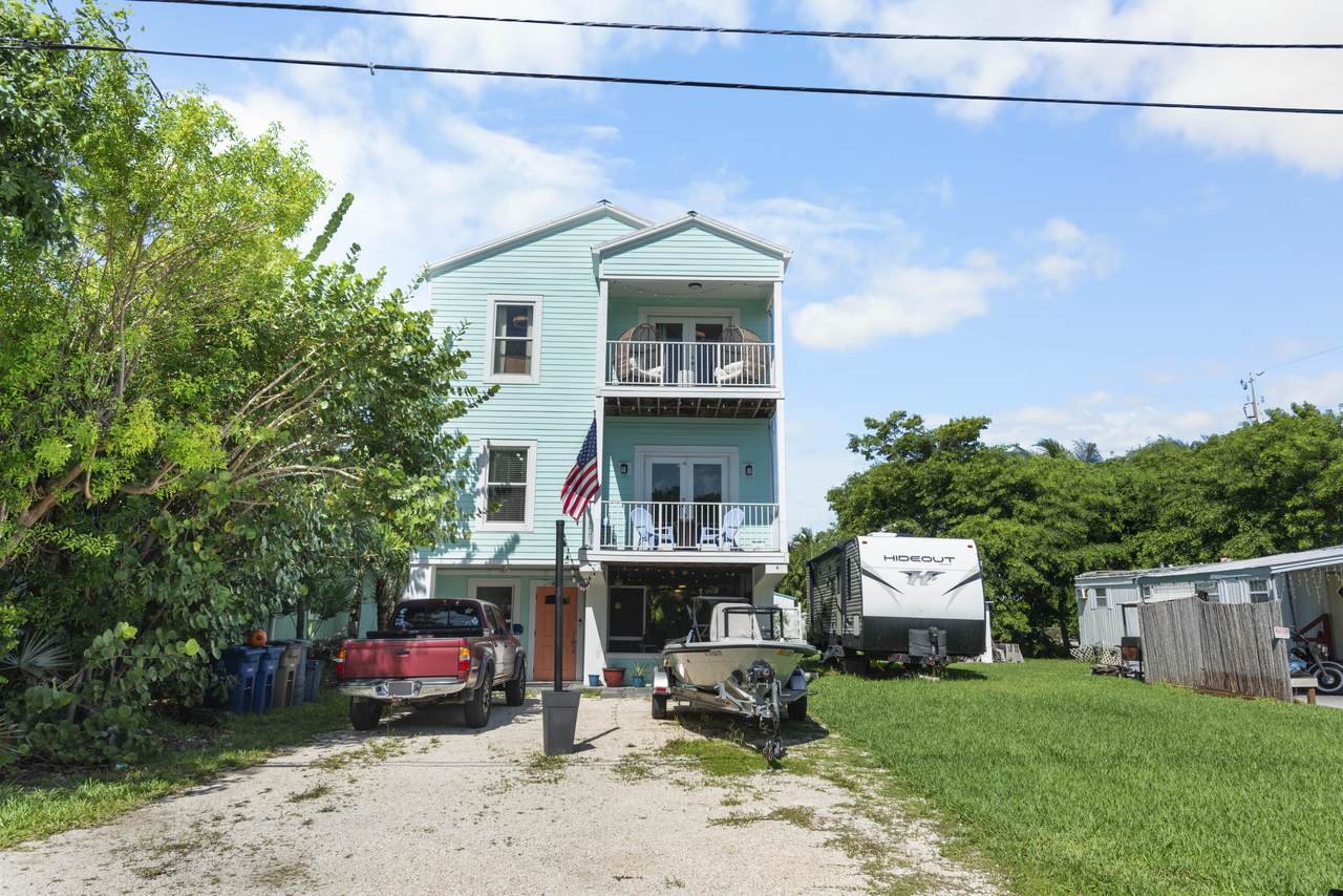 31047 Avenue I - Photo 1