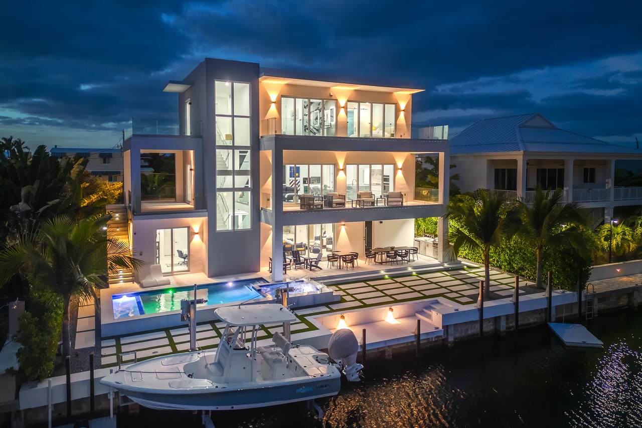 113 Court Contessa - Photo 1