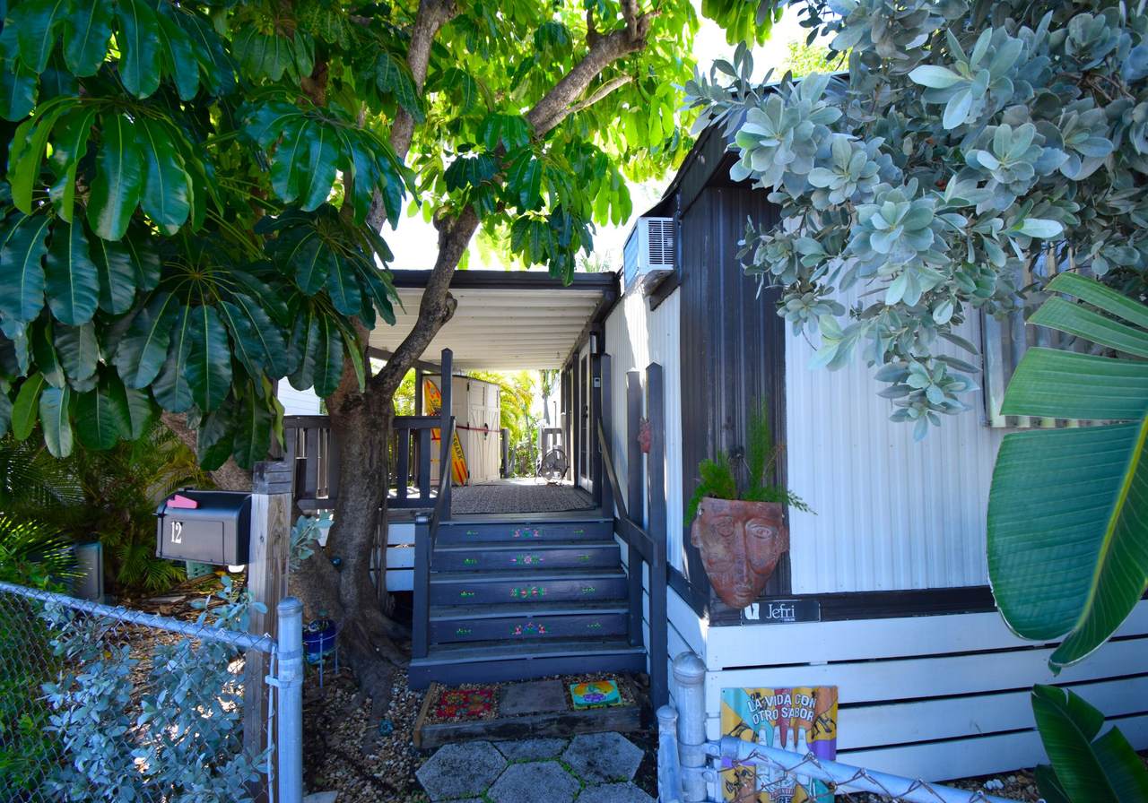 6800 Maloney Avenue - Photo 1