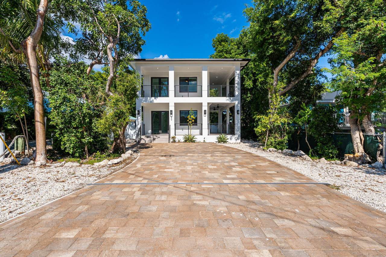 50 Transylvania Avenue - Photo 1