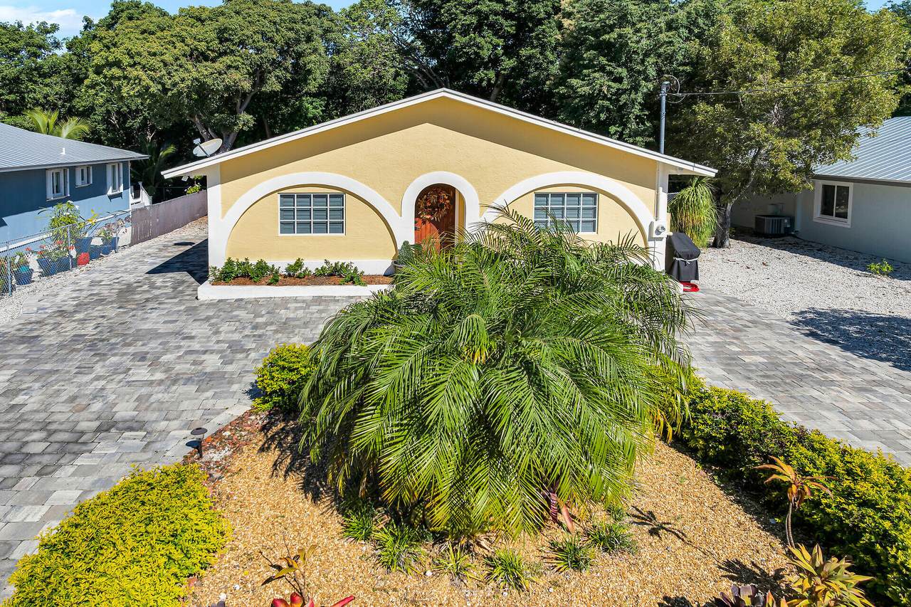 206 Dove Lake Drive - Photo 1