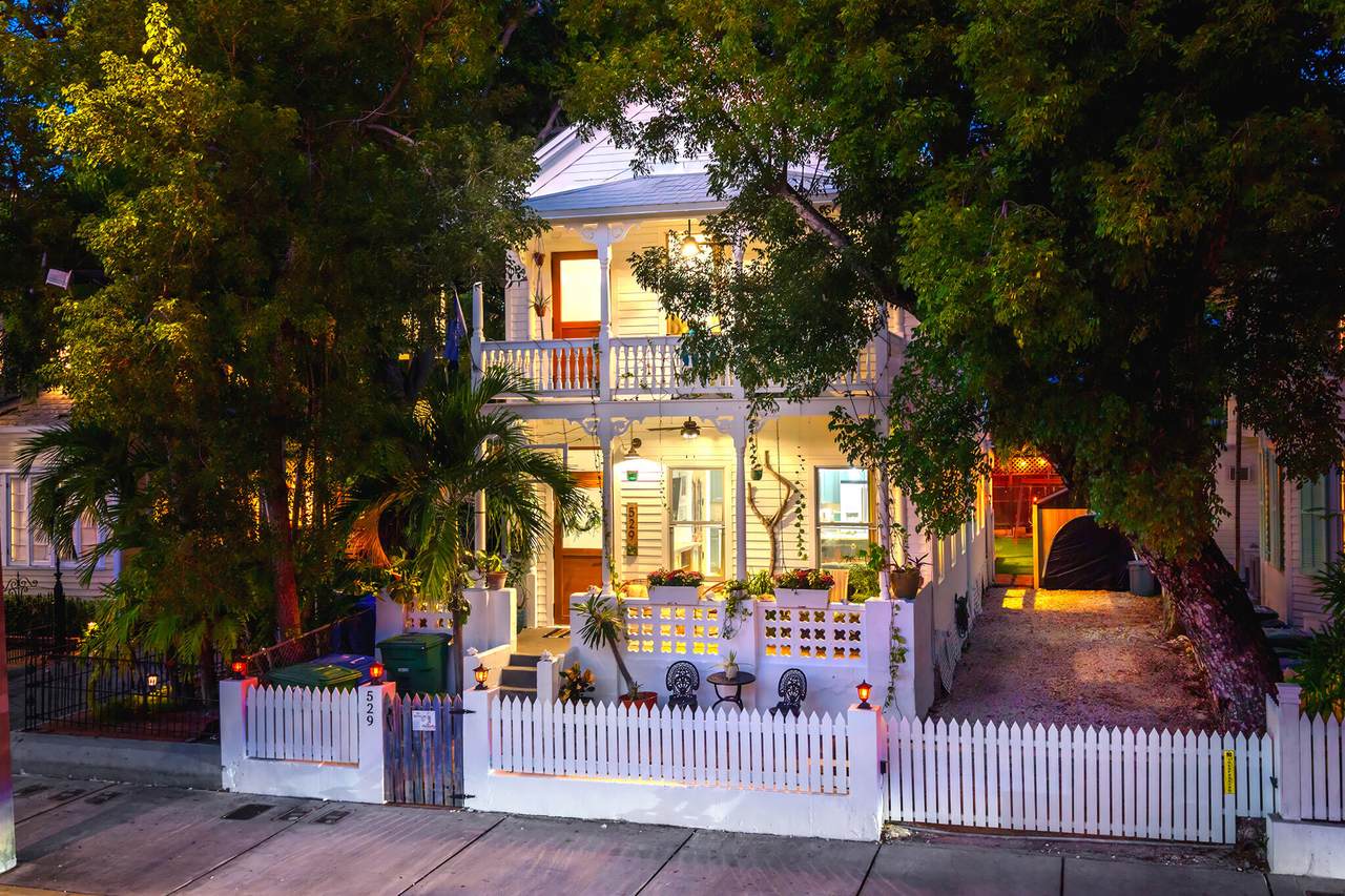 529 Simonton Street - Photo 1