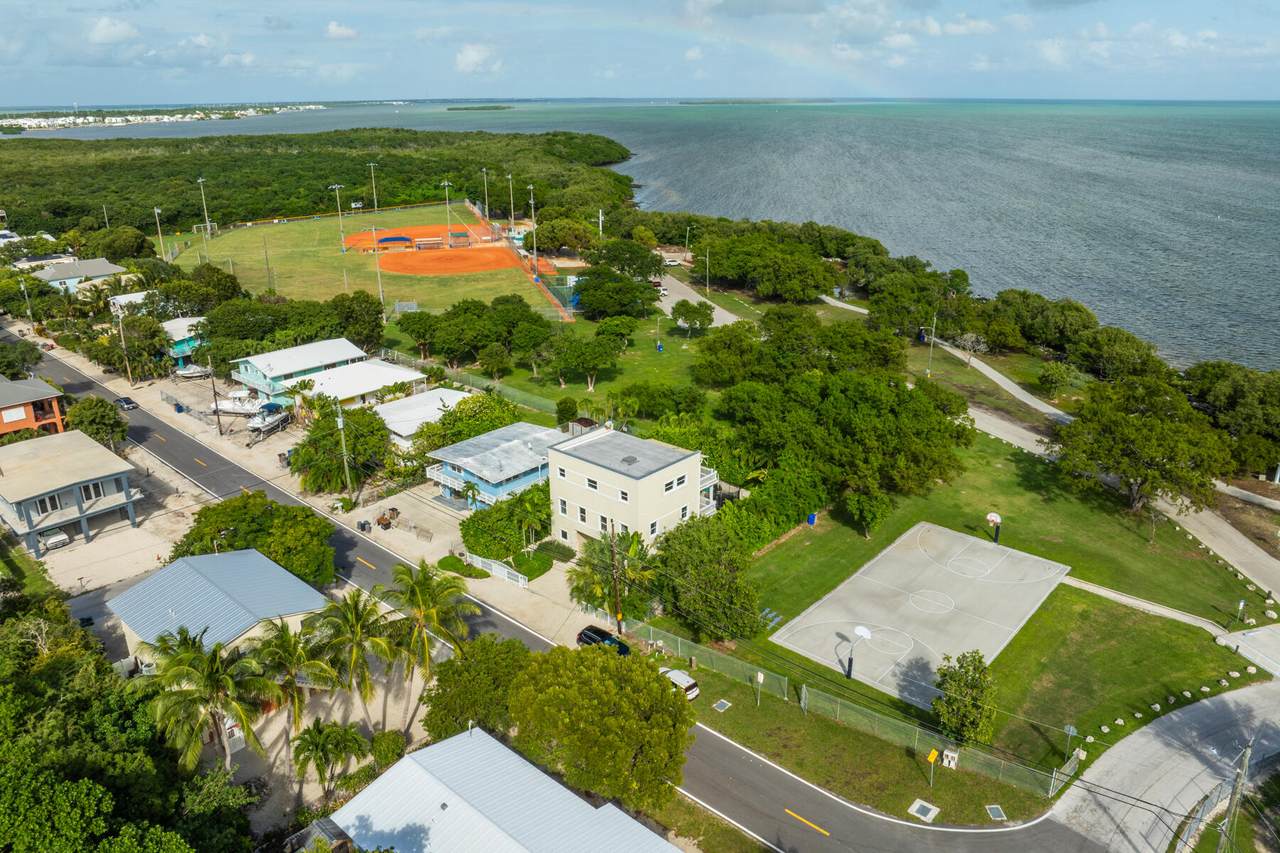 110 Dove Creek Drive - Photo 1