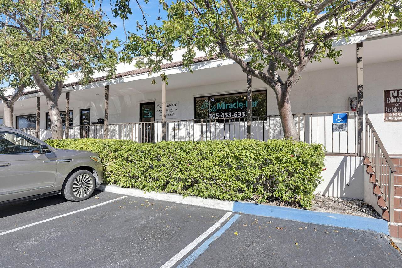 5701 Overseas Highway - Photo 1