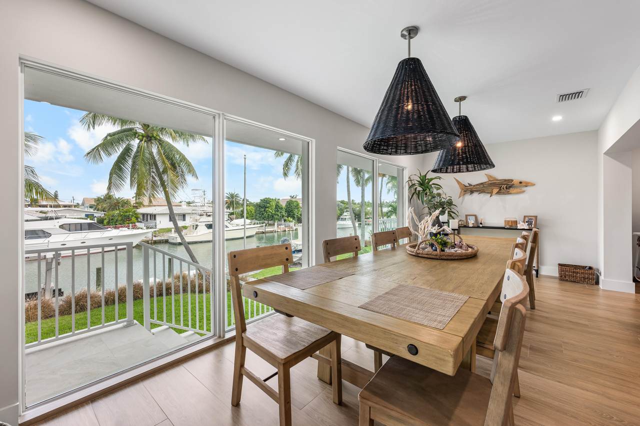 360 12th Street - Photo 1