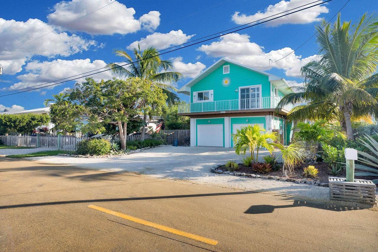 27360 Barbados Lane - Photo 1