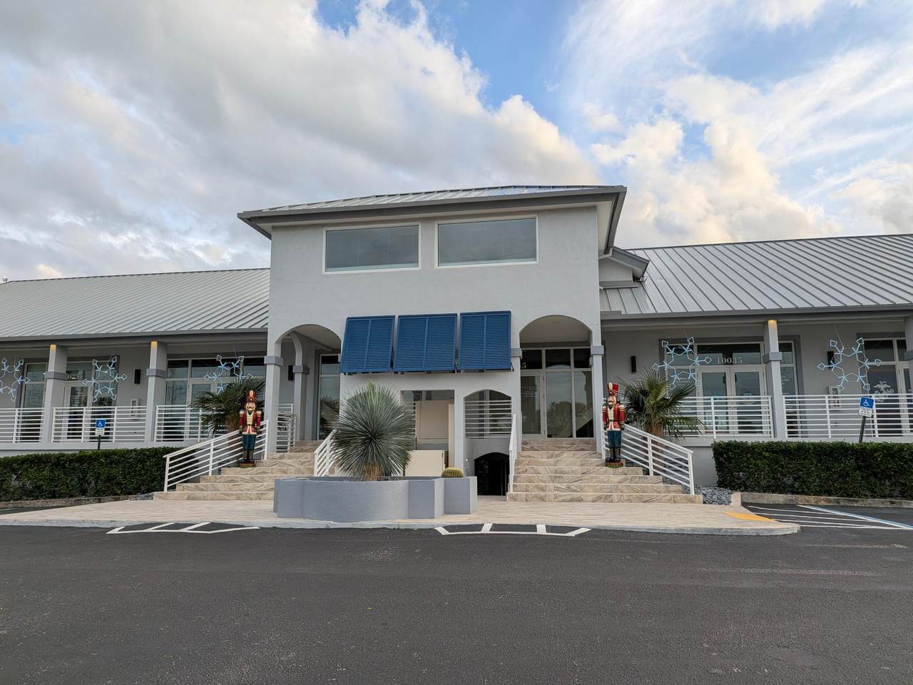 10045-55 Overseas Highway - Photo 1