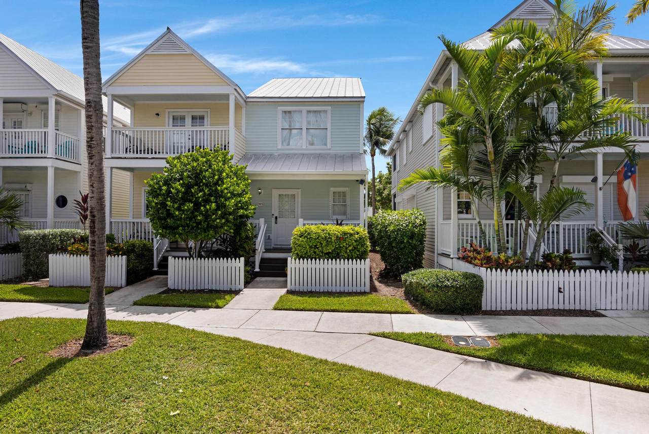 7075 Hawks Cay Boulevard - Photo 1