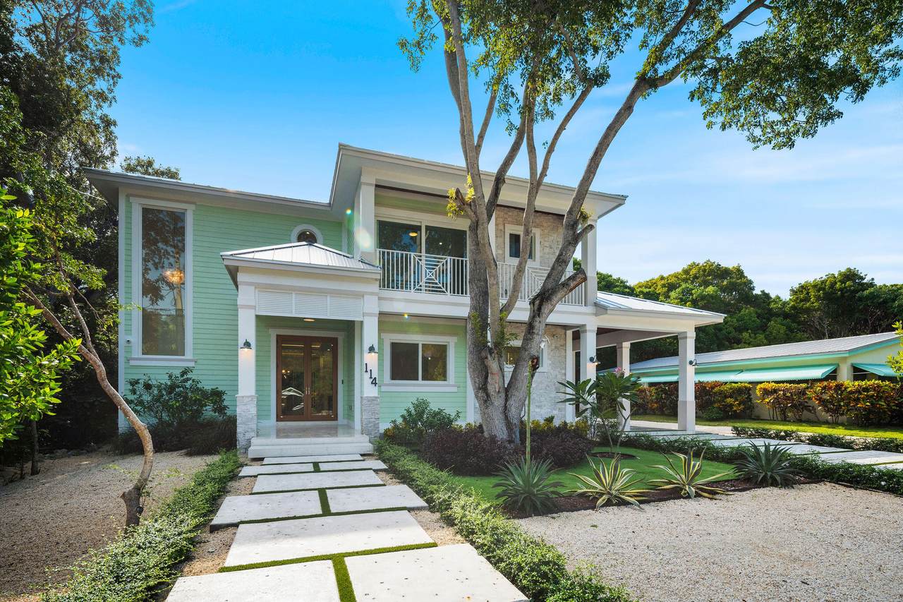 114 Royal Lane - Photo 1