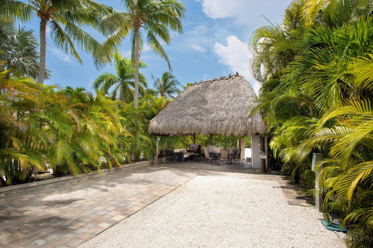 2950 Overseas Highway - Photo 1