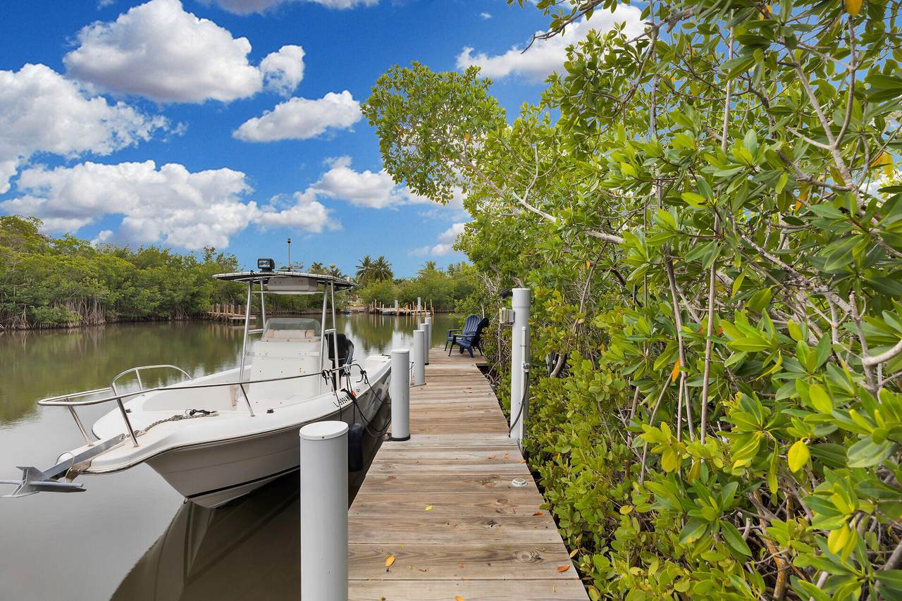 754 Michael Drive - Photo 1