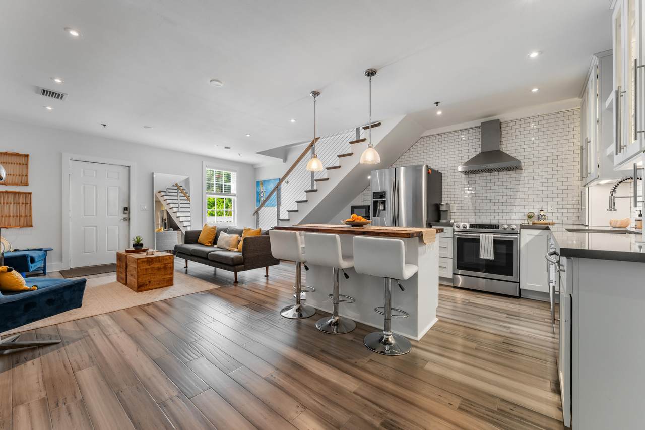 1014 Truman Avenue - Photo 1