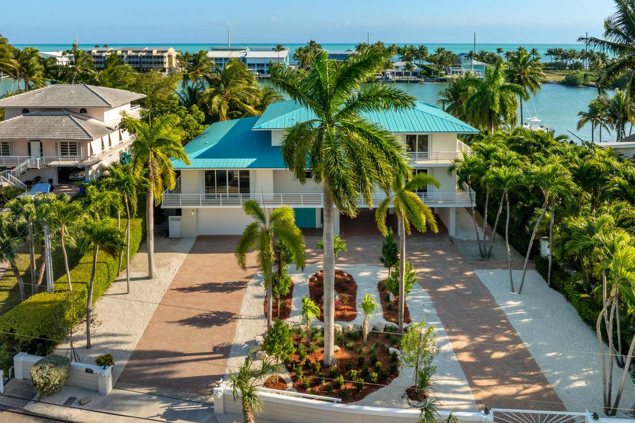 137 Sapodilla Drive - Photo 1