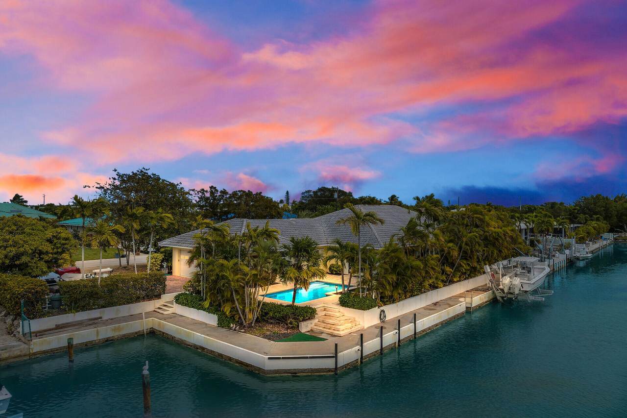 20920 5th Avenue - Photo 1