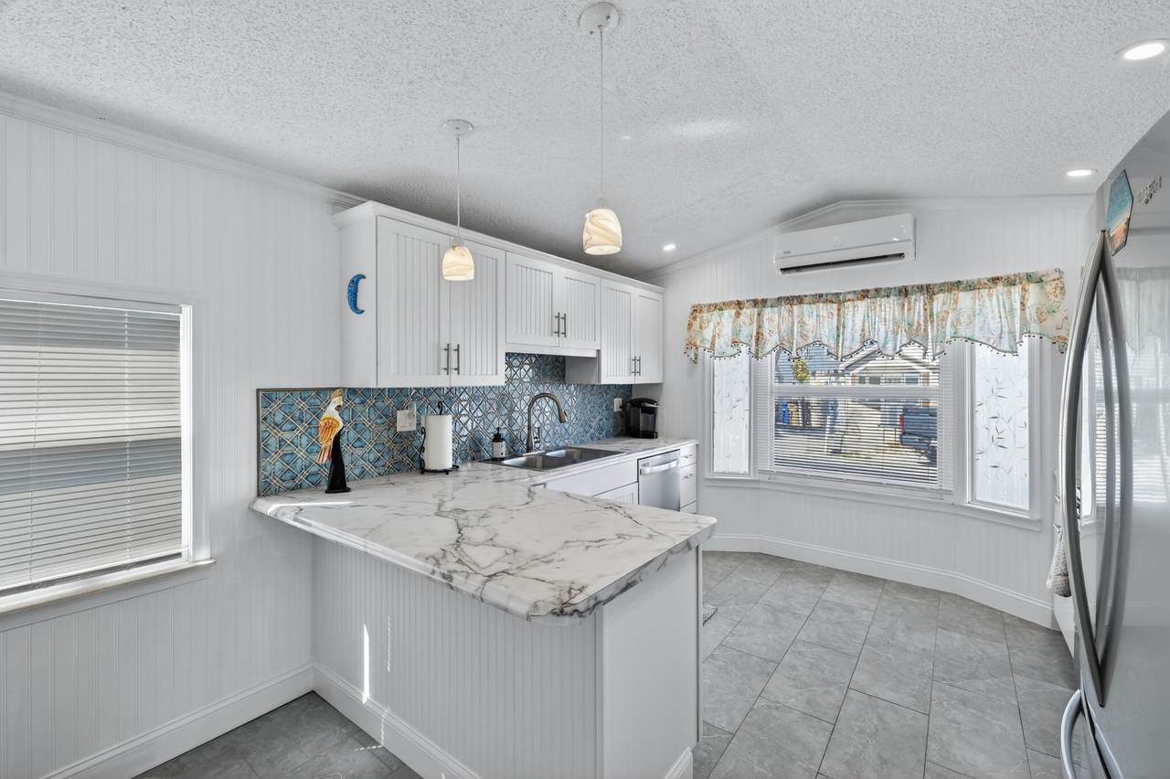 701 Spanish Main Drive - Photo 1