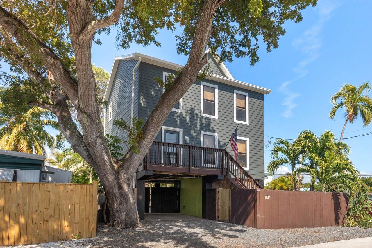 5 El Monte Lane - Photo 1