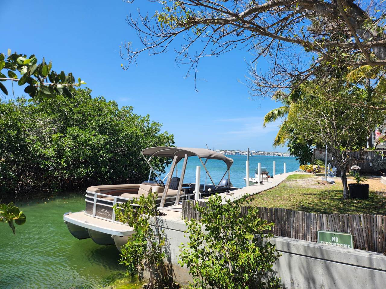 https://bt-photos.global.ssl.fastly.net/flkeys/1280_boomver_1_618800-2.jpg