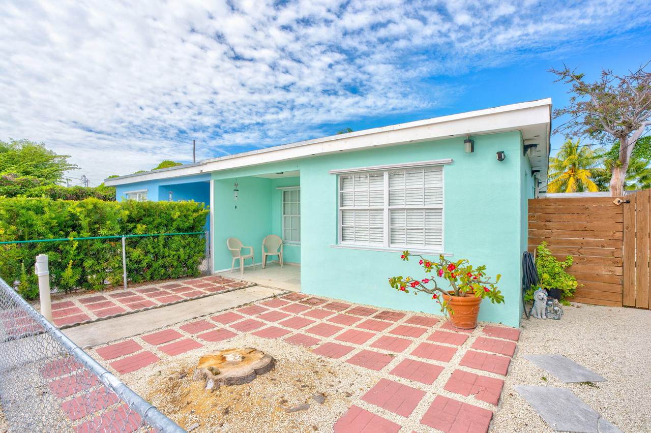 10818 1St Avenue Gulf - Photo 1