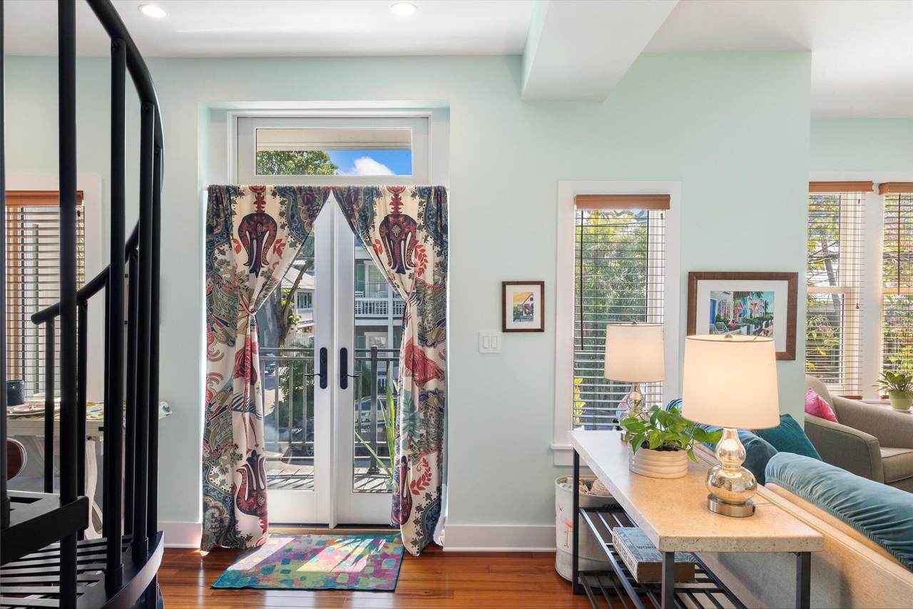 617 Fleming Street - Photo 1