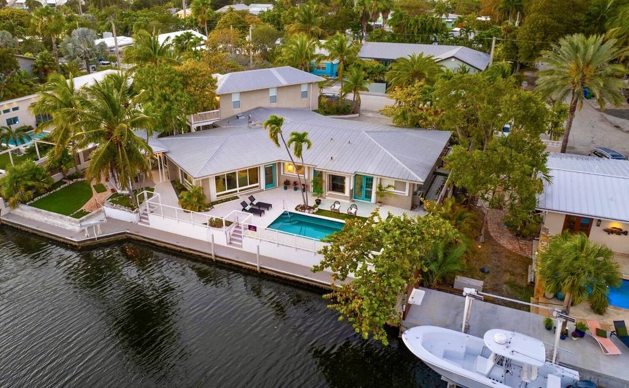 3446 Riviera Drive - Photo 1