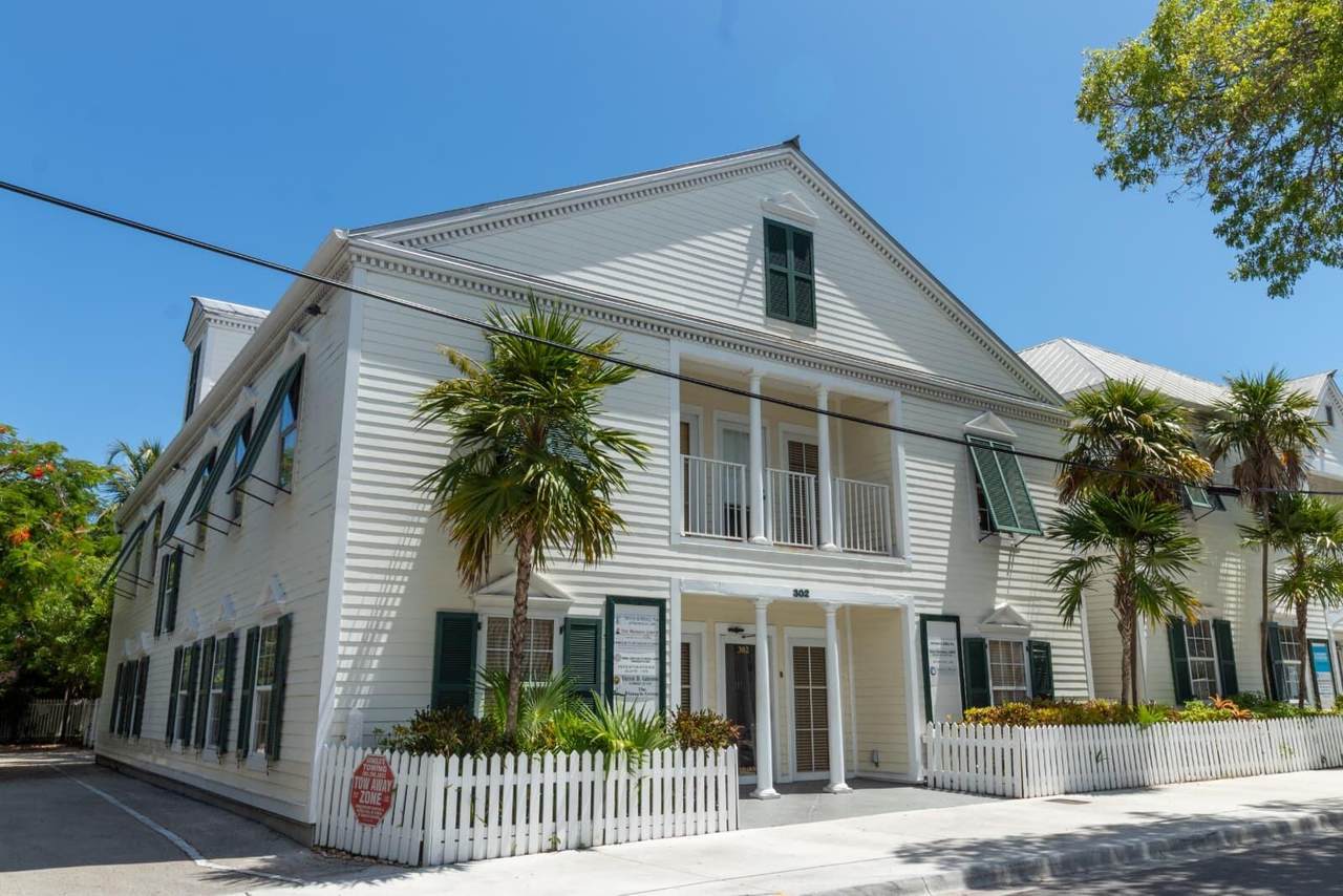 302 Southard Street - Photo 1