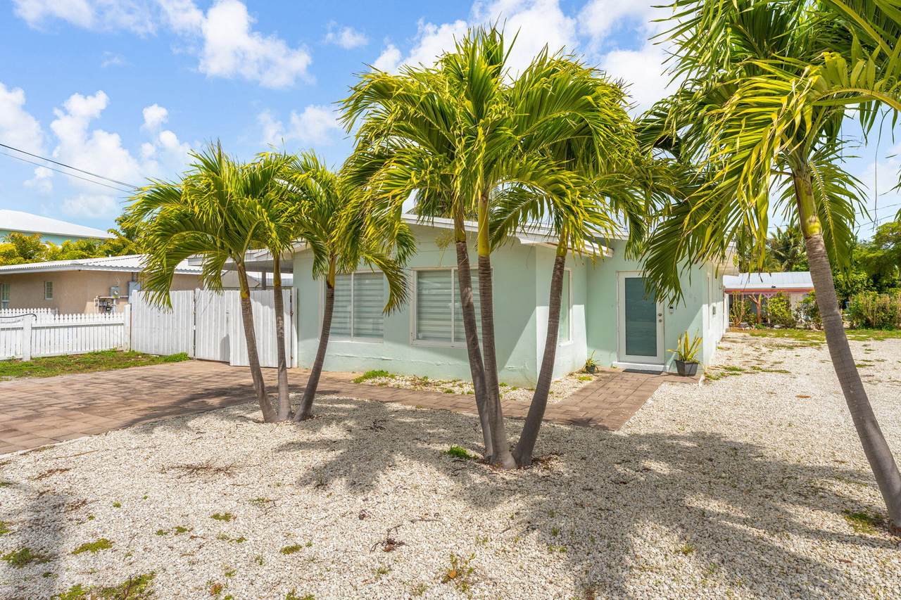 1262 Marlin Drive - Photo 1