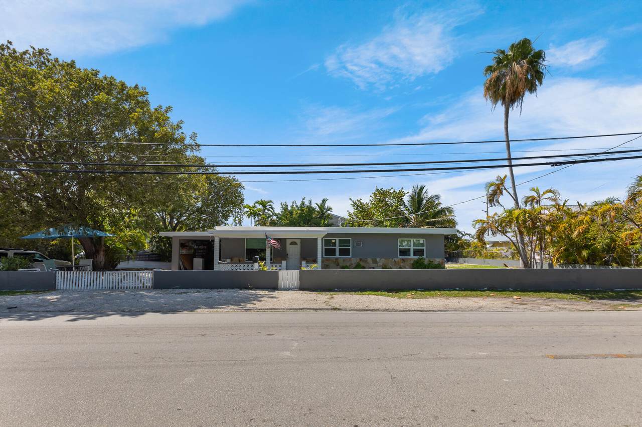201 4th Street - Photo 1
