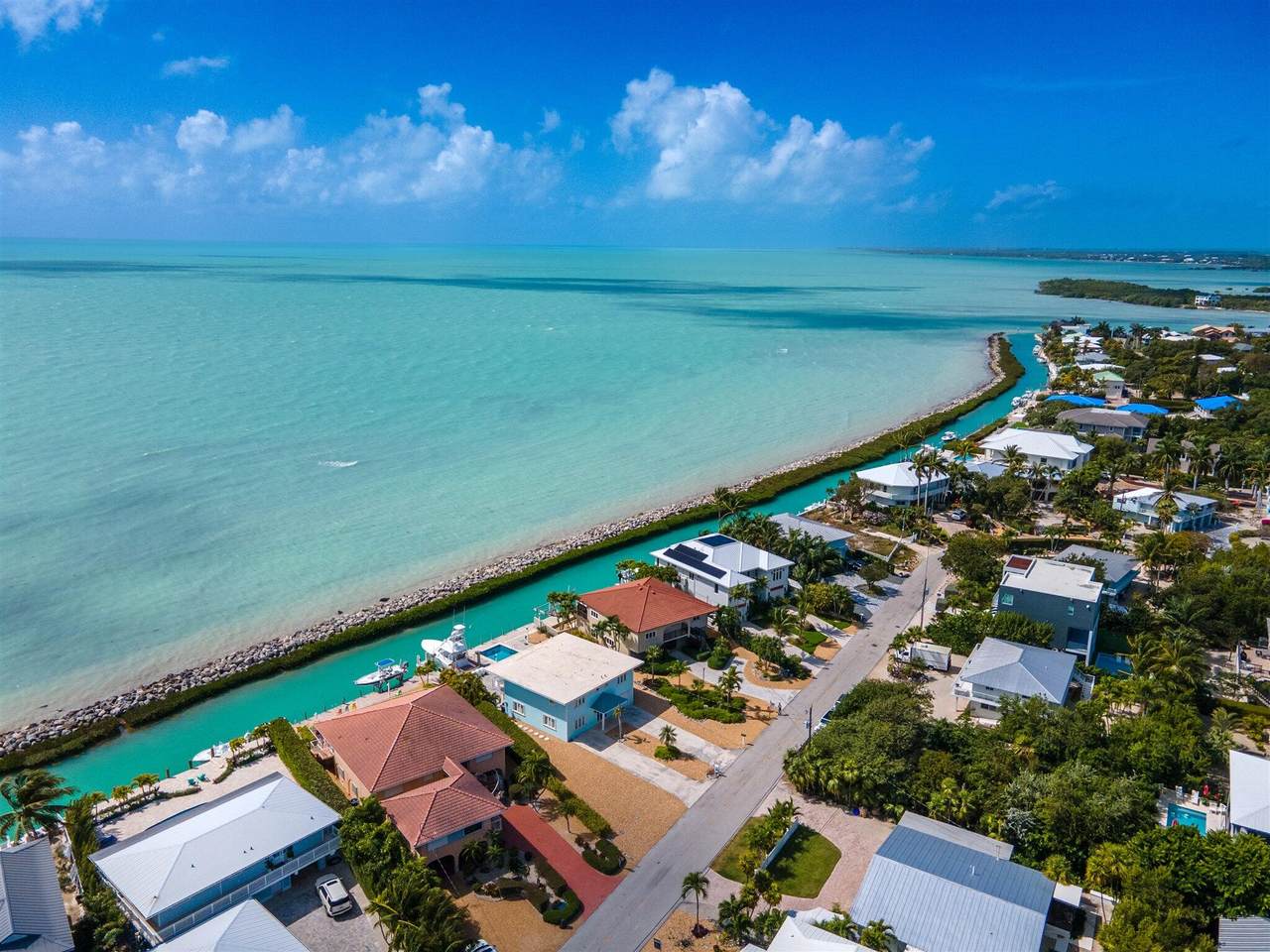 250 Seaview Circle - Photo 1