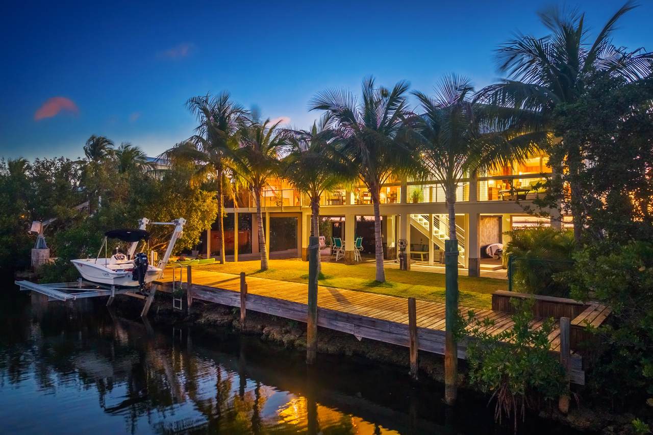 403 Indies Road - Photo 1