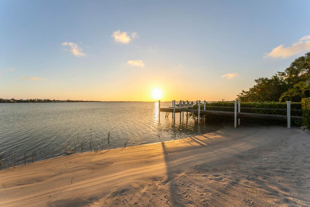 https://bt-photos.global.ssl.fastly.net/flkeys/1280_boomver_1_619136-2.jpg