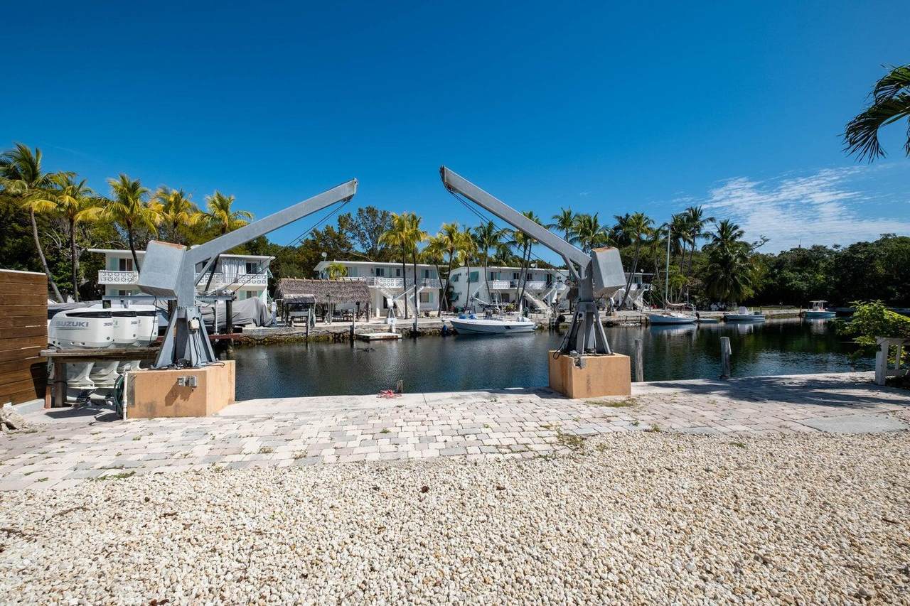 https://bt-photos.global.ssl.fastly.net/flkeys/1280_boomver_1_619141-2.jpg
