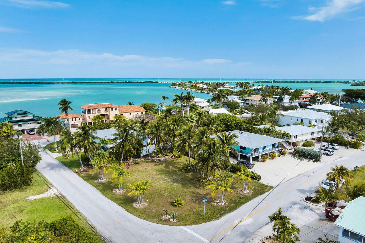 https://bt-photos.global.ssl.fastly.net/flkeys/1280_boomver_1_619149-2.jpg