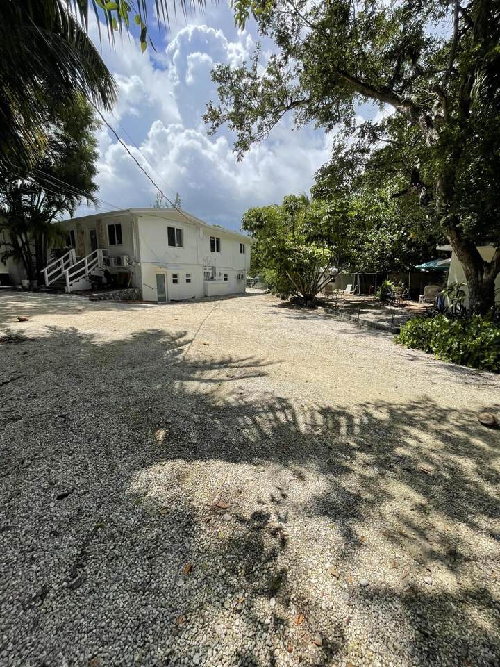 7 Sunset Road - Photo 1