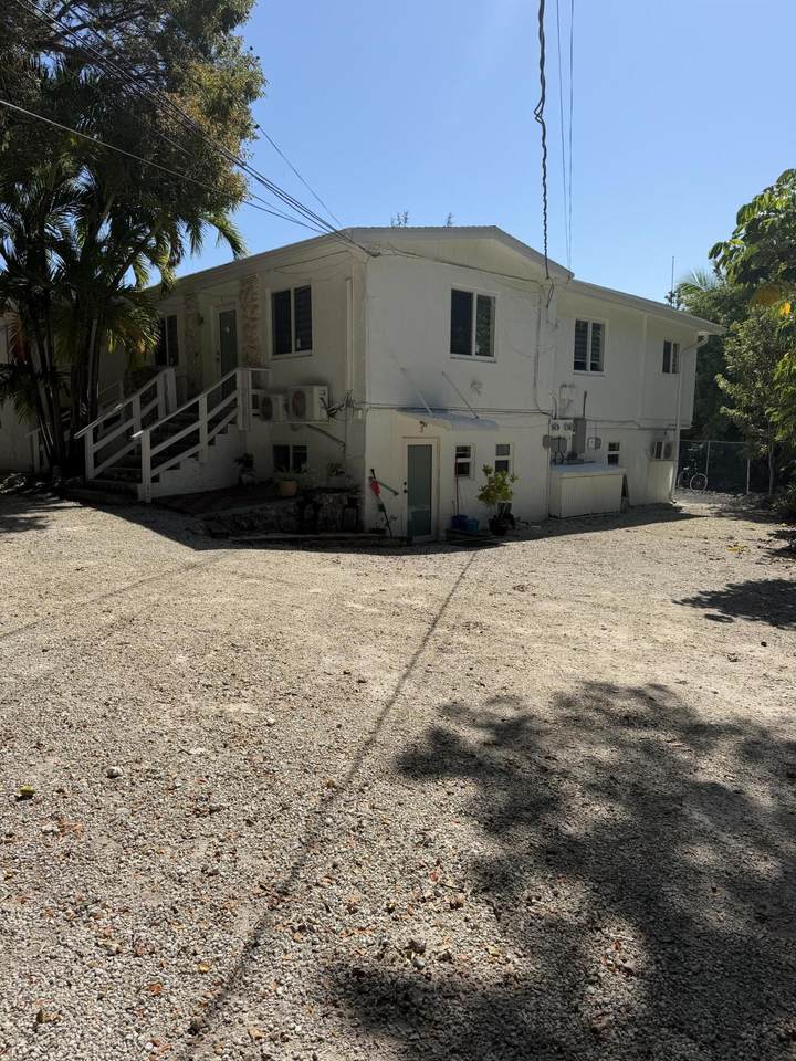 7 Sunset Road - Photo 1